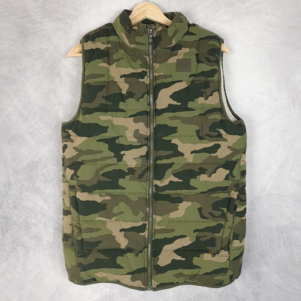 Under Armour Vest Boys XL 18-20 Green Camo Fleece Lined Puffer ColdGear Storm - Picture 1 of 16
